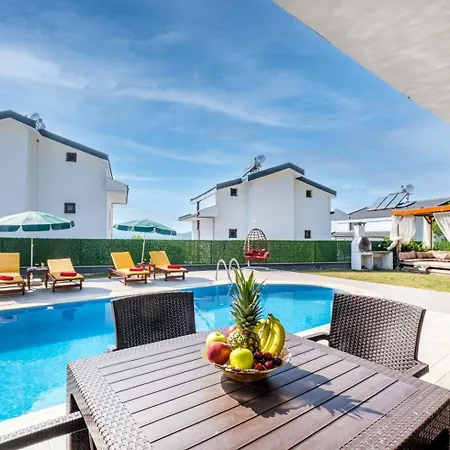 Villa Defne 2 *